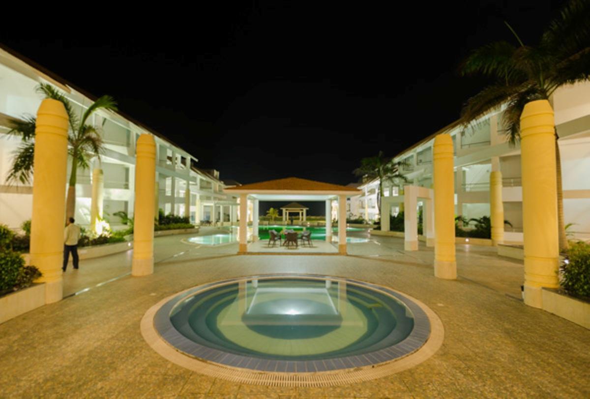 Empires Hotel Пури Экстерьер фото