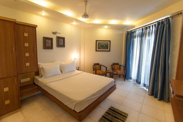 Empires Hotel Пури Экстерьер фото