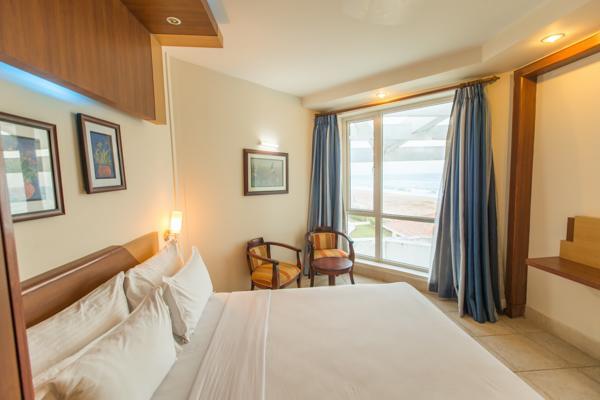 Empires Hotel Пури Экстерьер фото
