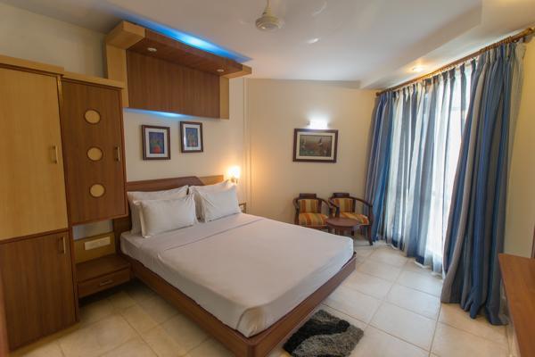 Empires Hotel Пури Экстерьер фото