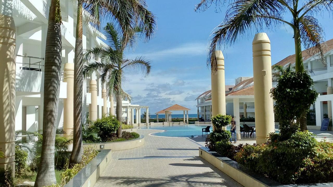 Empires Hotel Пури Экстерьер фото